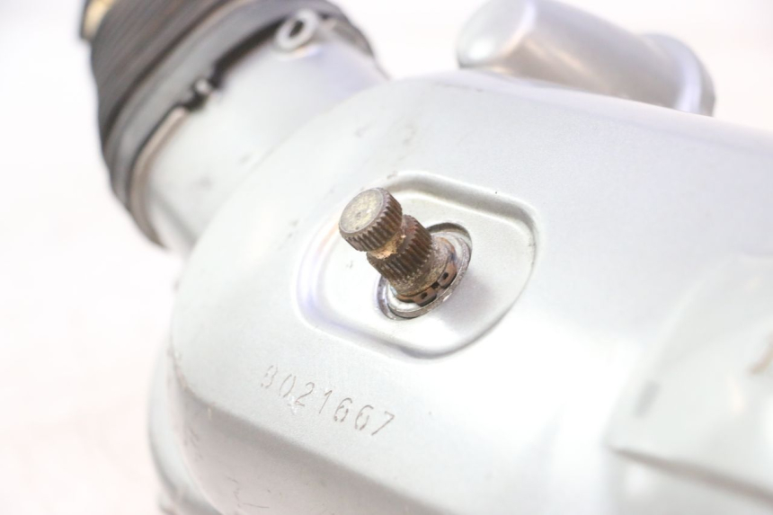 photo de CUBIERTA DEL VARIADOR HONDA SCV LEAD 100 (2003 - 2007) - Estado de la superficie y material