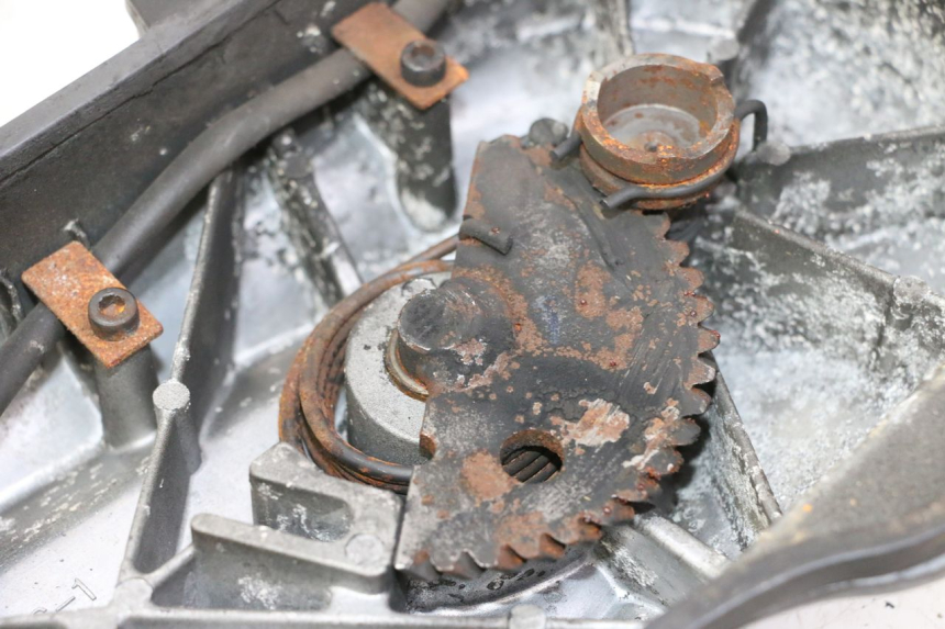 photo de TAPA VARIADOR PEUGEOT STREETZONE I NAKED 2T 50 (2018 - 2020) - Primer plano técnico