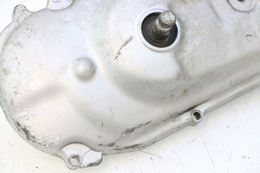 photo de CUBIERTA DEL VARIADOR MBK STUNT NAKED 50 (2004 - 2018) - Detalles de los puntos de fijación