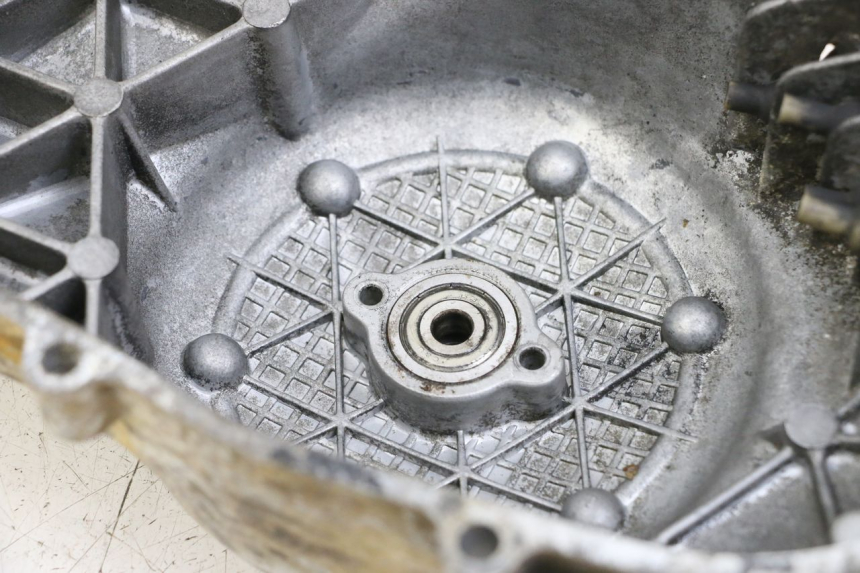 photo de TAPA VARIADOR PIAGGIO TYPHOON 50 (2000 - 2009) - Primer plano técnico