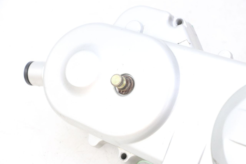 photo de TAPA VARIADOR UNIVERSAL BIKE ZN50QT-11B 50 (2018 - 2021) - Otra vista del artículo