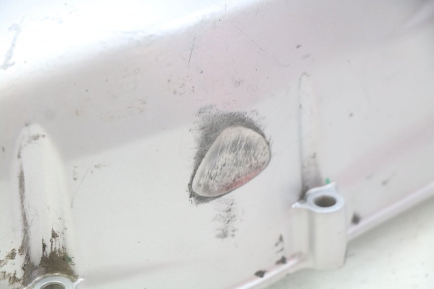 photo de CUBIERTA DEL VARIADOR PIAGGIO VESPA GTS IGET ABS 125 (2017 - 2023) - Zoom sobre los componentes