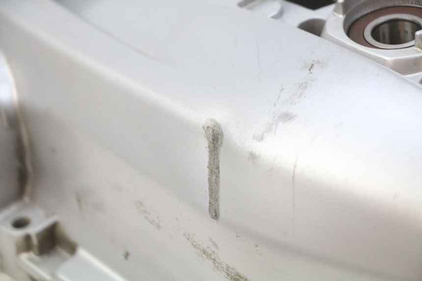 photo de CUBIERTA DEL VARIADOR PIAGGIO VESPA GTS IGET ABS 125 (2017 - 2023) - Estado de la superficie y material