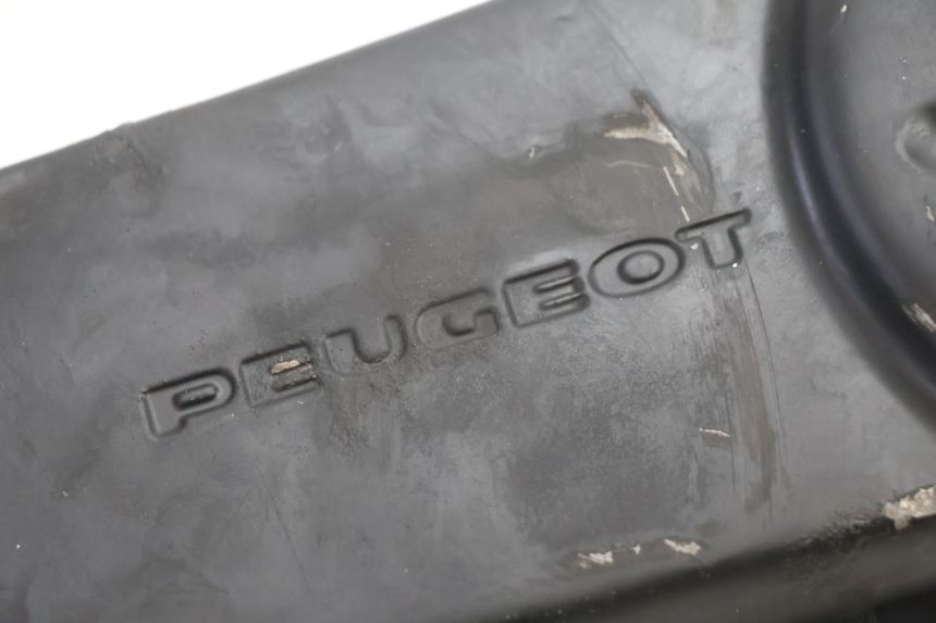 photo de CUBIERTA DEL VARIADOR PEUGEOT VIVACITY 50 (2004 - 2009) - Primer plano técnico