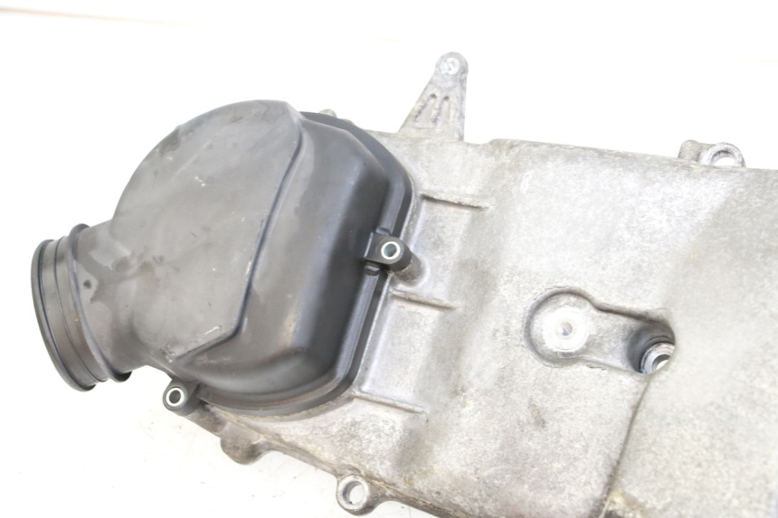 photo de CUBIERTA DEL VARIADOR YAMAHA XMAX X-MAX 125 (2006 - 2009) - Detalles de los puntos de fijación