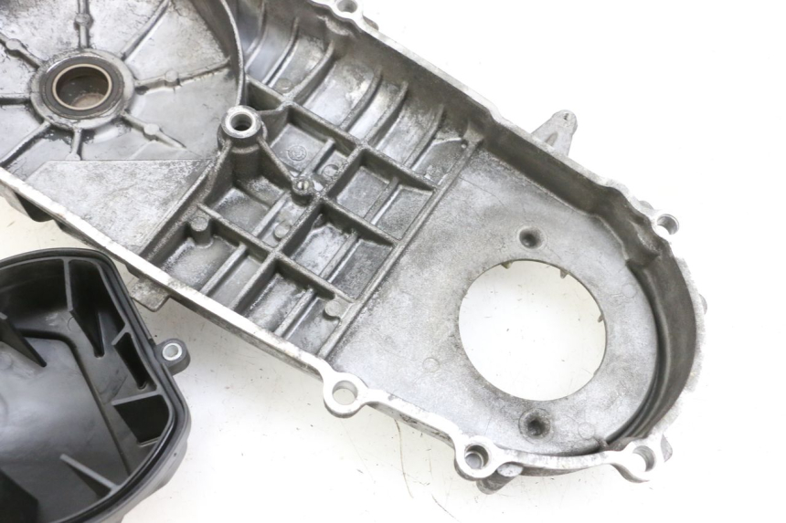photo de CUBIERTA DEL VARIADOR YAMAHA X-MAX XMAX 125 (2010 - 2013) - Primer plano técnico