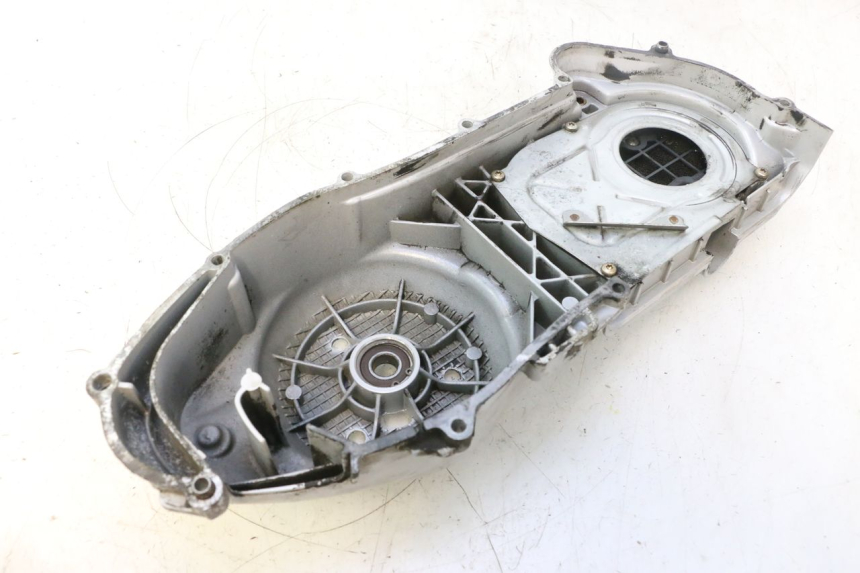 photo de TAPA VARIADOR PIAGGIO X8 STREET 125 (2006 - 2007) - Detalles de los puntos de fijación