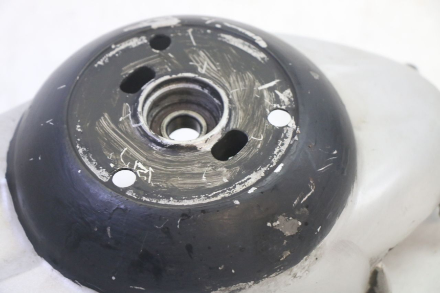 photo de CUBIERTA DEL VARIADOR PIAGGIO X8 125 (2004 - 2007) - Primer plano técnico