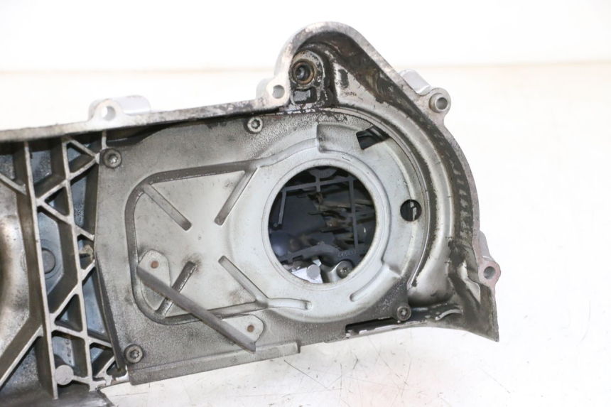 photo de CUBIERTA DEL VARIADOR PIAGGIO XEVO - X EVO 125 (2007 - 2017) - Primer plano técnico