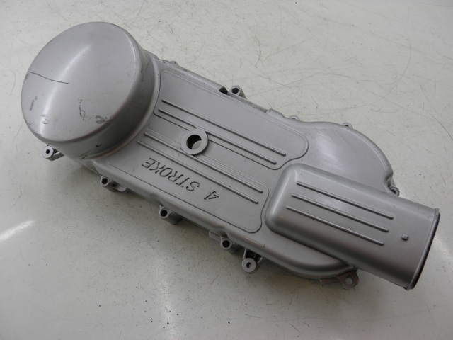 photo de TAPA VARIADOR YIYING YY 125 T-10 125 (2006 - 2012) - Primer plano técnico