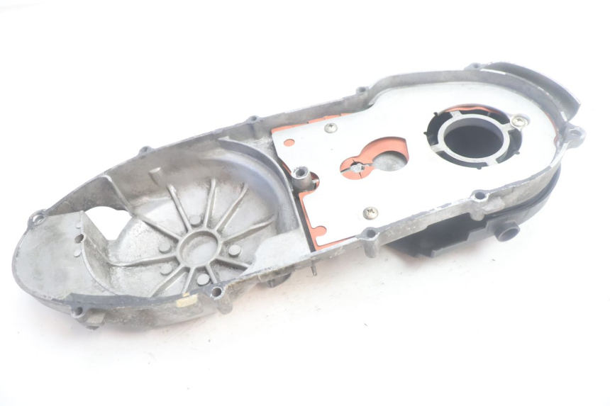 photo de CUBIERTA DEL VARIADOR YAMAHA YP MAJESTY 125 (2007 - 2010) - Detalles de los puntos de fijación