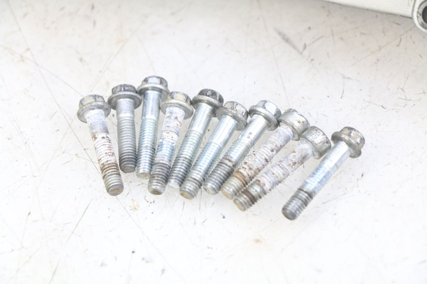 photo de CUBIERTA DEL VARIADOR PIAGGIO ZIP 4T 50 (2018 - 2020) - Recambio usado revisado