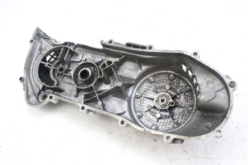 photo de CUBIERTA DEL VARIADOR PIAGGIO ZIP 4T 50 (2018 - 2020) - Otra perspectiva