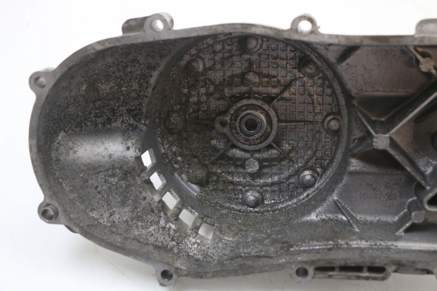 photo de CUBIERTA DEL VARIADOR PIAGGIO ZIP 4T 50 (2018 - 2020) - Detalles de los puntos de fijación