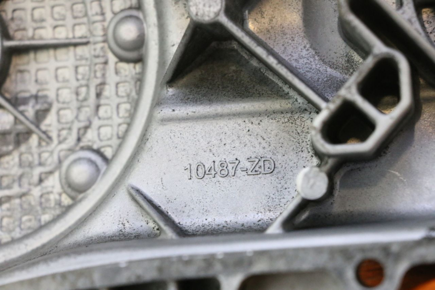 photo de TAPA VARIADOR PIAGGIO ZIP IGET 4T 50 (2021 - 2023) - Otra perspectiva