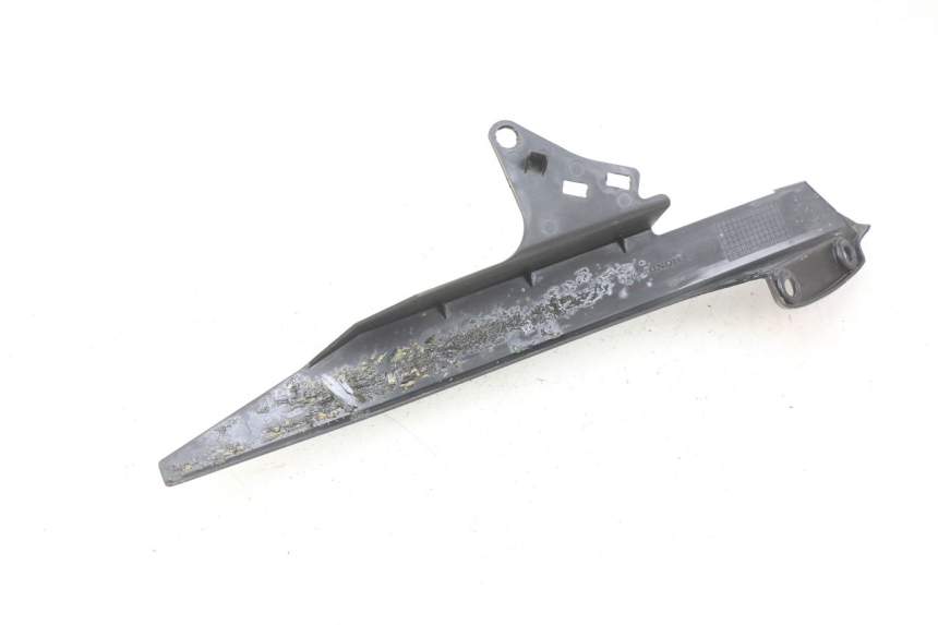 photo de CUBIERTA DE CADENA HONDA CB R 1000 (2018 - 2023) - Detalle de la pieza