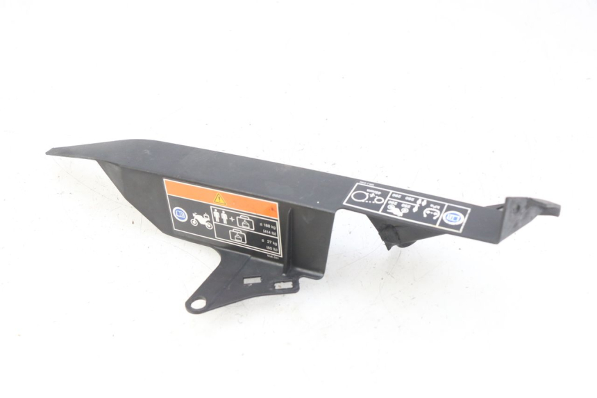 photo de CUBIERTA DE CADENA HONDA CB R 1000 (2018 - 2023) - Zoom estado de uso