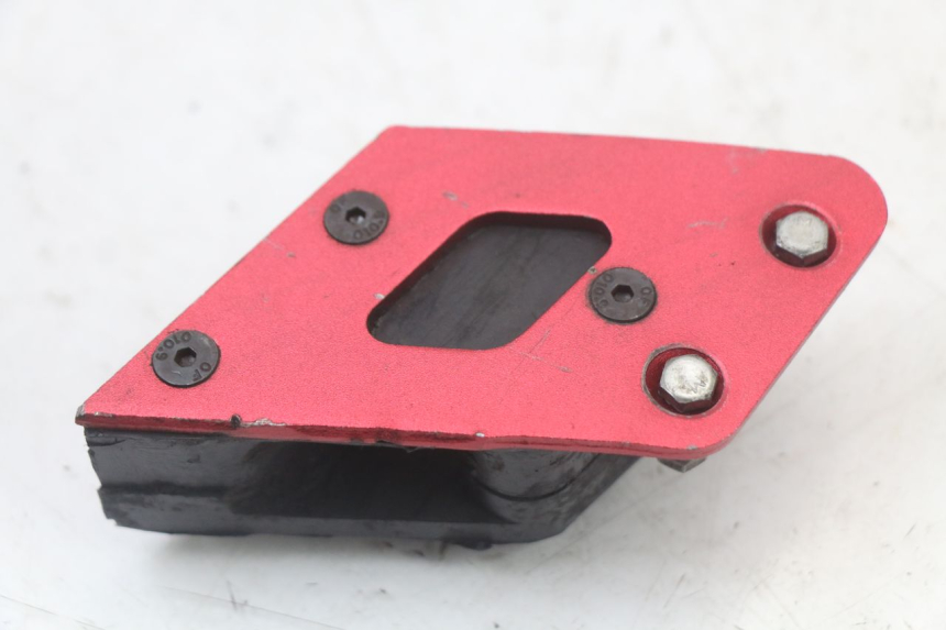 photo de CUBRECADENA DERBI SENDA SM DRD X-TREME 50 (2011 - 2017) - Primer plano técnico