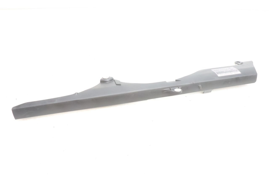 photo de CUBRECADENA YAMAHA FZ8 800 (2010 - 2016) - Detalles de los puntos de fijación