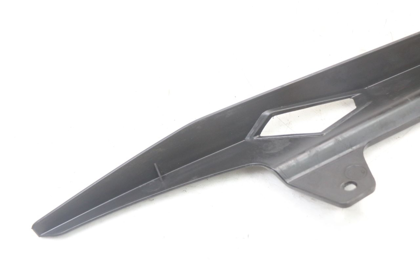 photo de CUBRECADENA MASAI SCRAMBLER SPORT 125 (2021 - 2025) - Detalles de los puntos de fijación