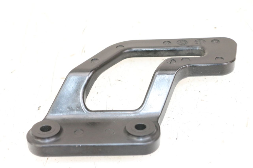 photo de CUBRECADENA ROYAL ENFIELD SCRAM 411 (2022 - 2024) - Otra perspectiva