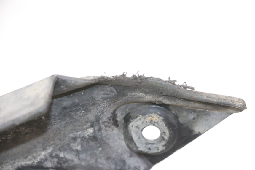 photo de CUBRECADENA DERBI SENDA SM DRD 50 (2008 - 2013) - Detalle de la pieza