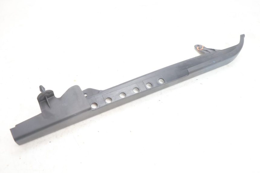 photo de CUBRECADENA MASH SEVENTY FIVE 125 (2013 - 2021) - Primer plano técnico