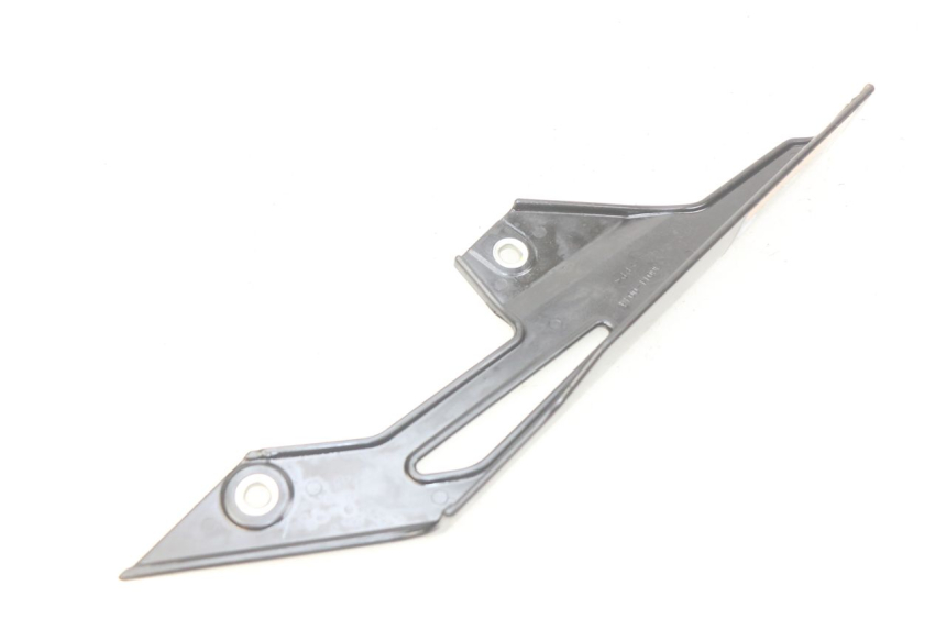 photo de CUBIERTA DE CADENA KAWASAKI Z 650 (2016 - 2019) - Detalle de la pieza