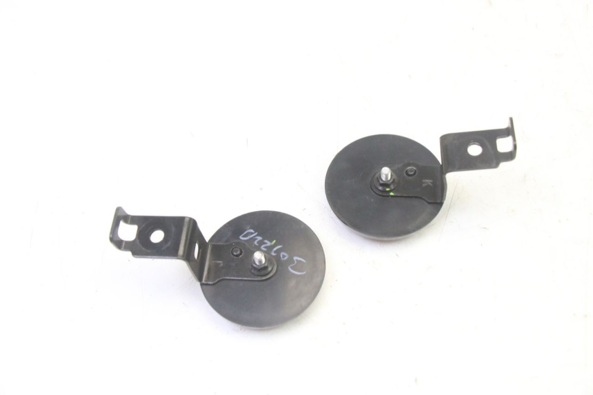 photo de CATADIÓPTRICO YAMAHA XMAX X-MAX 125 (2021 - 2025) - Otra perspectiva