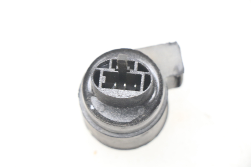 photo de RELE INTERMITENTE KYMCO AGILITY 4T 50 (2005 - 2018) - Otra perspectiva