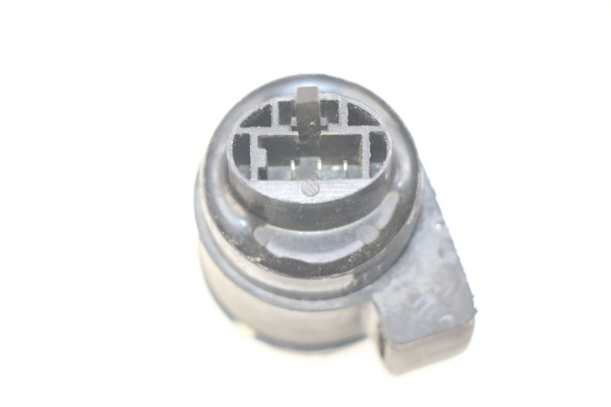 photo de RELE INTERMITENTE KYMCO AGILITY 4T 50 (2005 - 2018) - Otra perspectiva