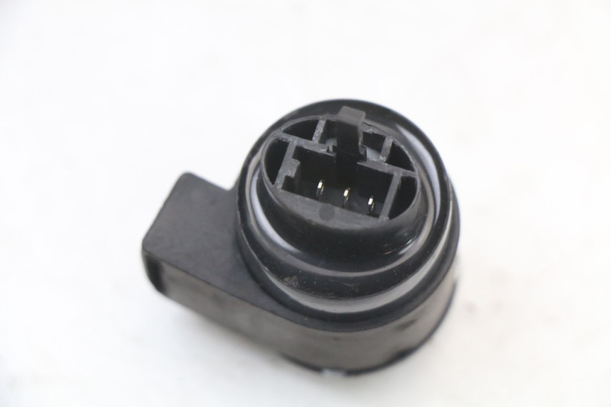 photo de CENTRALITA DE INTERMITENTES KYMCO AGILITY 4T 50 (2018 - 2022) - Otra perspectiva