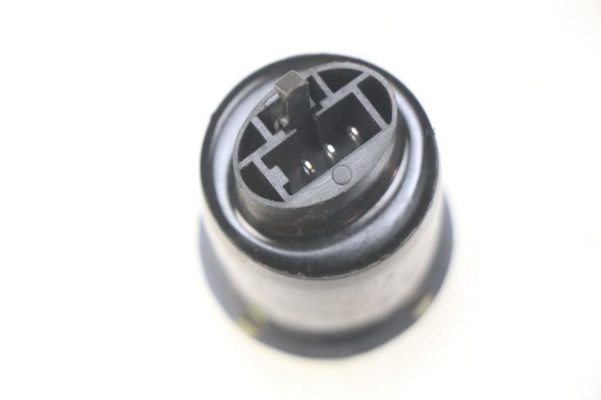 photo de CENTRALITA DE INTERMITENTES KYMCO AGILITY CITY 2T 50 (2008 - 2016) - Zoom estado de uso