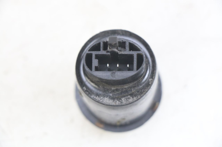 photo de CENTRALITA DE INTERMITENTES KYMCO AGILITY NAKED RENOUVO 2T 50 (2011 - 2018) - Zoom estado de uso