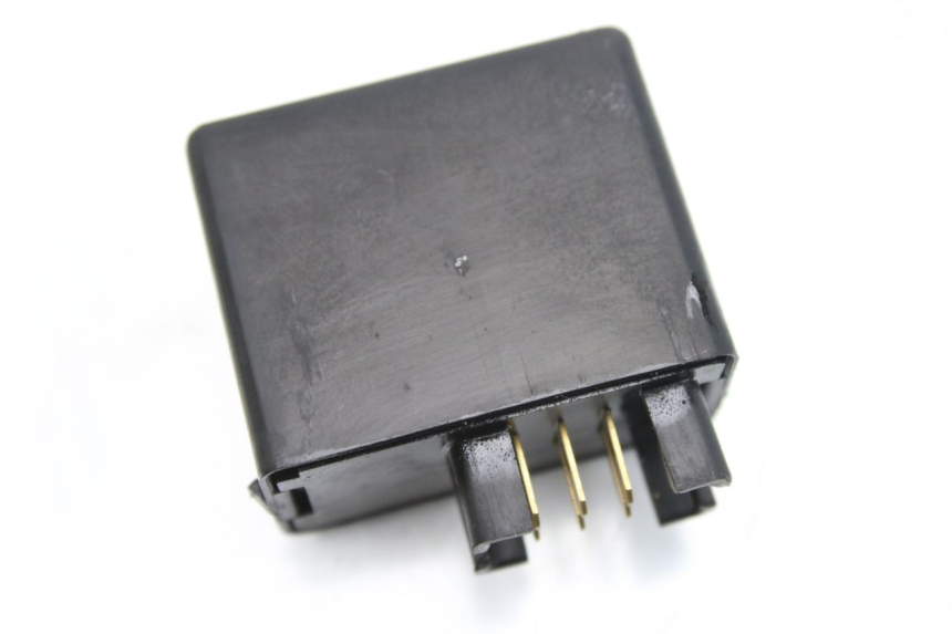 photo de RELE INTERMITENTE SUZUKI AN BURGMAN 400 (2006 - 2010) - Detalle de la pieza