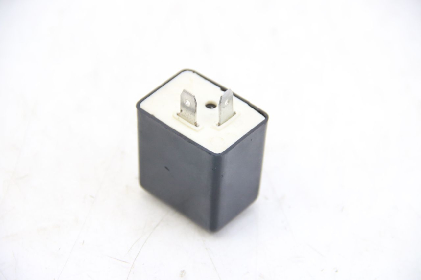 photo de RELE INTERMITENTE ECCITY ARTELEC 670 1 (2013 - 2017) - Detalle de la pieza