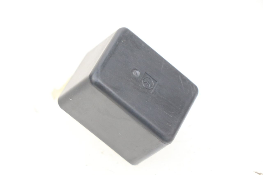 photo de CENTRALITA DE INTERMITENTES SUZUKI BURGMAN 125 (2007 - 2014) - Vista principal