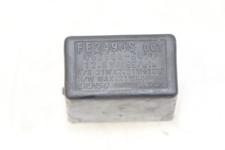 photo de RELE INTERMITENTE SUZUKI BURGMAN 650 (2002 - 2004) - Detalle de la pieza
