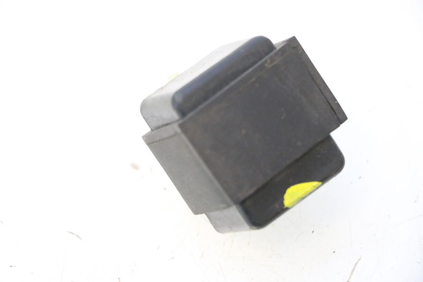 photo de CENTRALITA DE INTERMITENTES SUZUKI BURGMAN 125 (2007 - 2014) - Detalle de la pieza