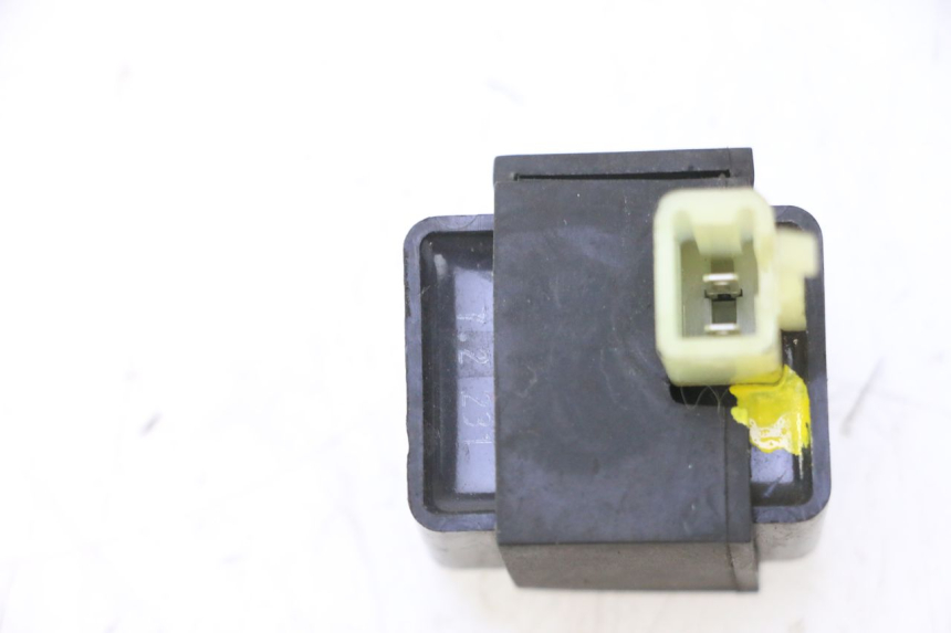 photo de CENTRALITA DE INTERMITENTES SUZUKI BURGMAN 125 (2007 - 2014) - Otra perspectiva