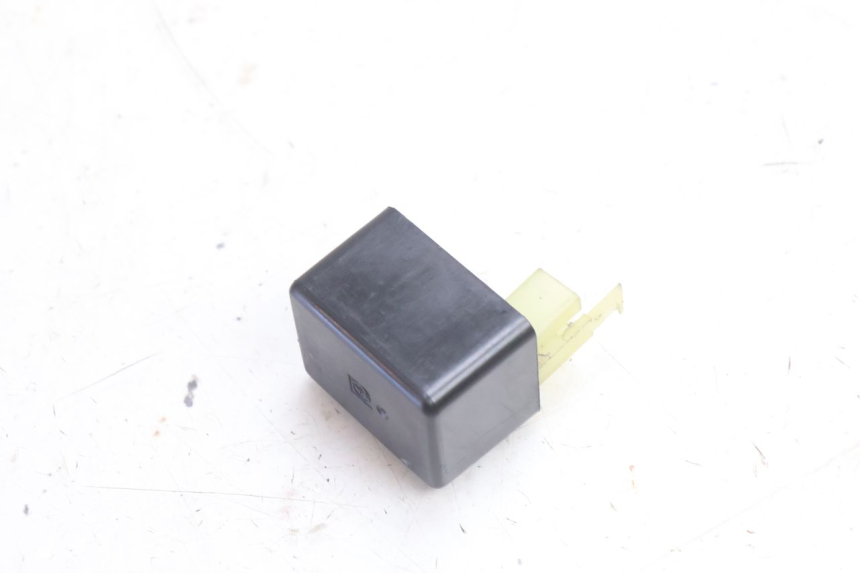 photo de CENTRALITA DE INTERMITENTES SUZUKI BURGMAN 125 (2007 - 2014) - Otra perspectiva