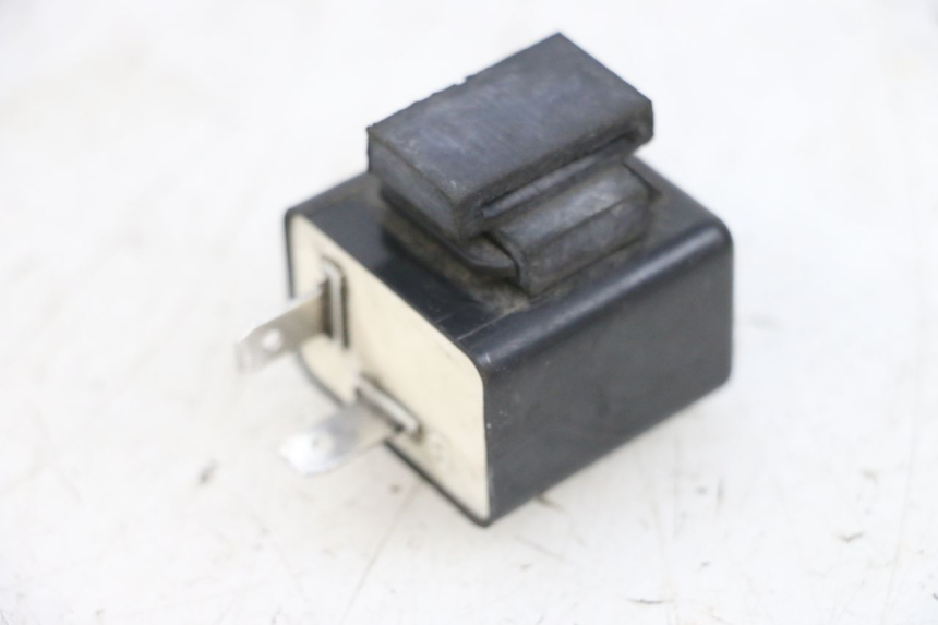 photo de RELE INTERMITENTES KSR CODE 125 (2018 - 2020) - Otra perspectiva