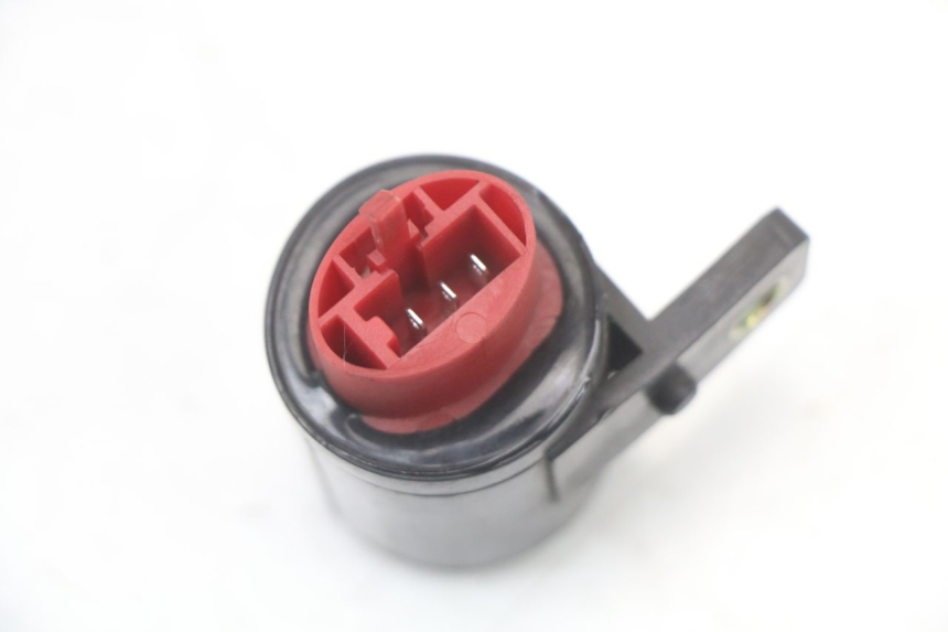 photo de RELE INTERMITENTE KYMCO DINK STREET 125 (2009 - 2014) - Zoom estado de uso