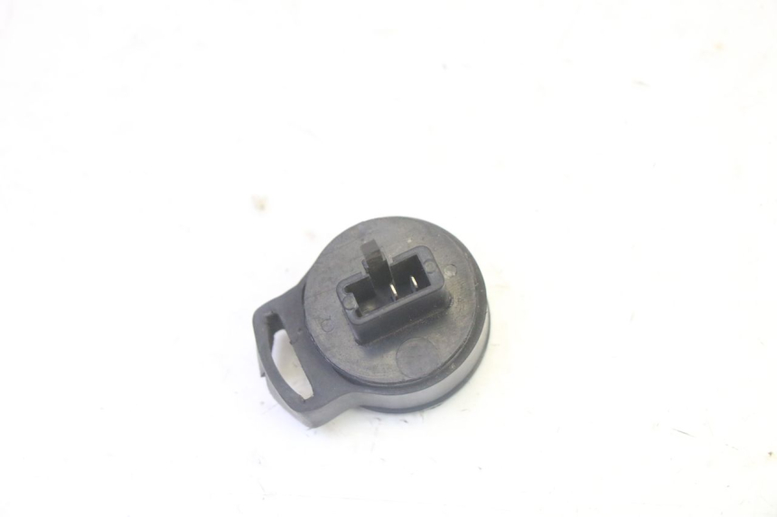 photo de RELE INTERMITENTE PEUGEOT ELYSTAR 50 (2002 - 2014) - Zoom estado de uso