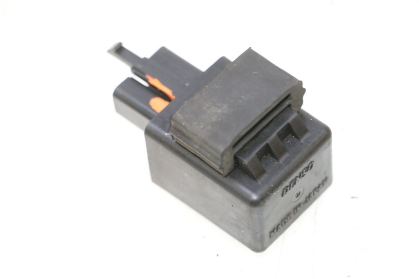 photo de CENTRALITA DE INTERMITENTES KAWASAKI ER-6 ER6 F ABS 650 (2012 - 2016) - Zoom estado de uso