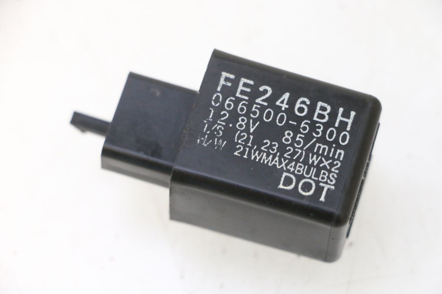photo de RELE INTERMITENTES KAWASAKI ER-6 ER6 N 650 (2005 - 2009) - Vista principal