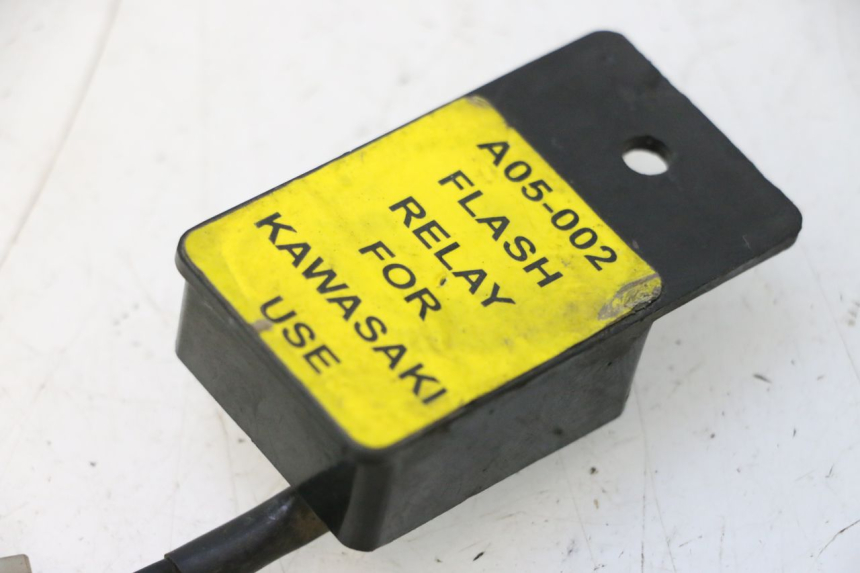 photo de RELE INTERMITENTES KAWASAKI ER-6 ER6 N 650 (2005 - 2009) - Otra perspectiva