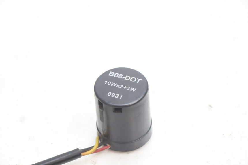 photo de RELE INTERMITENTES KEEWAY F-ACT NAKED 50 (2009 - 2014) - Zoom estado de uso