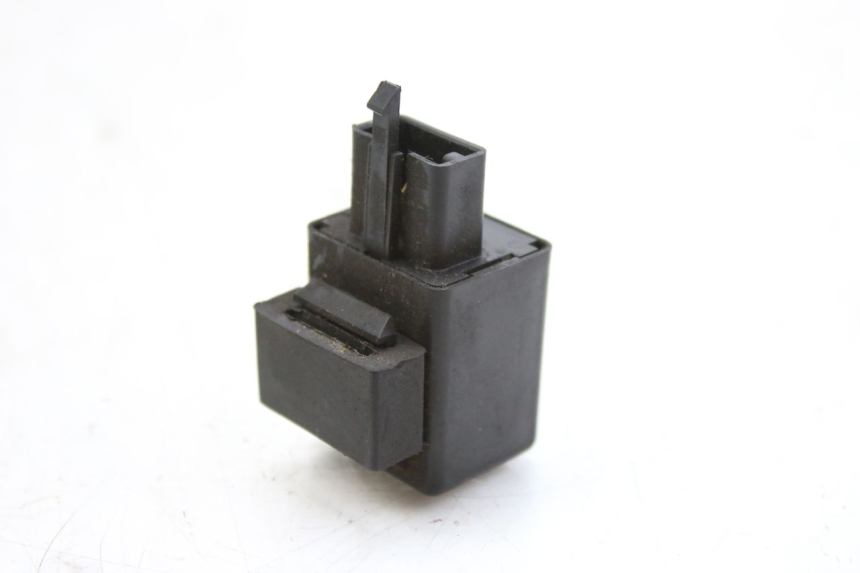 photo de CENTRALITA DE INTERMITENTES HONDA FES PANTHEON 125 (2003 - 2007) - Otra perspectiva