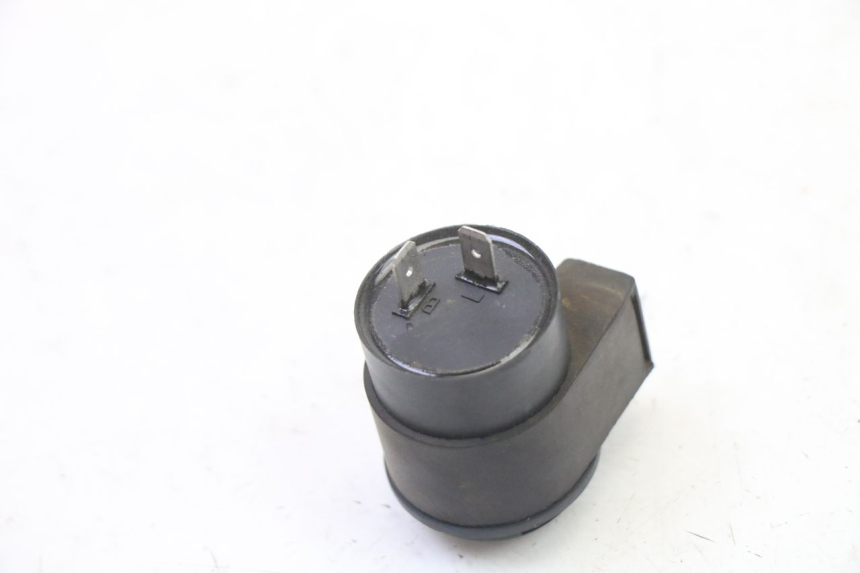 photo de RELE INTERMITENTES SYM FIDDLE 3 III 50 (2014 - 2020) - Zoom estado de uso